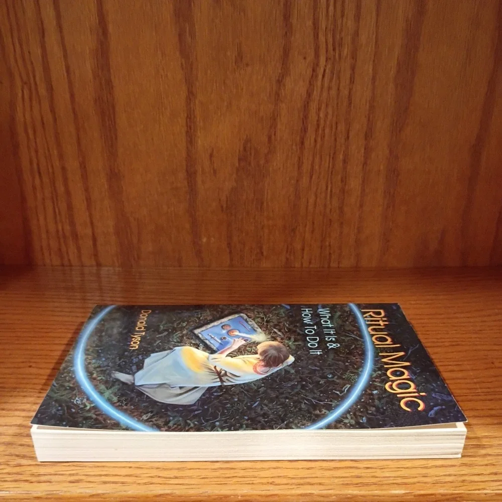Ritual Magic: What It Is & How To Do It (Llewellyn's Practical Magic Series...